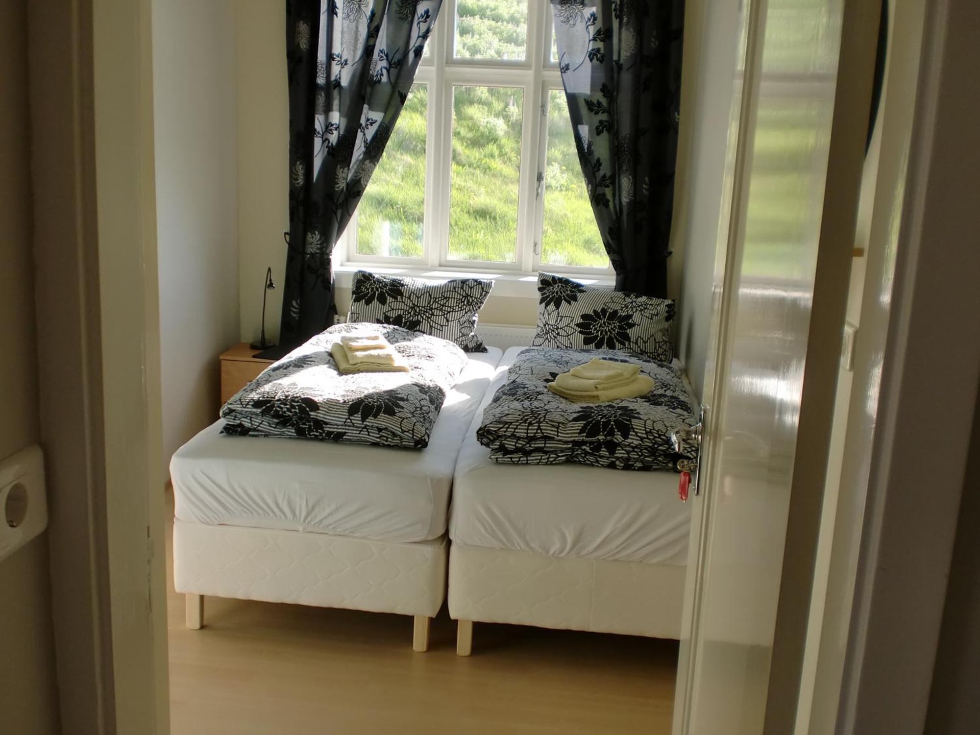 Guesthouse Tilraun Blonduos Rom bilde