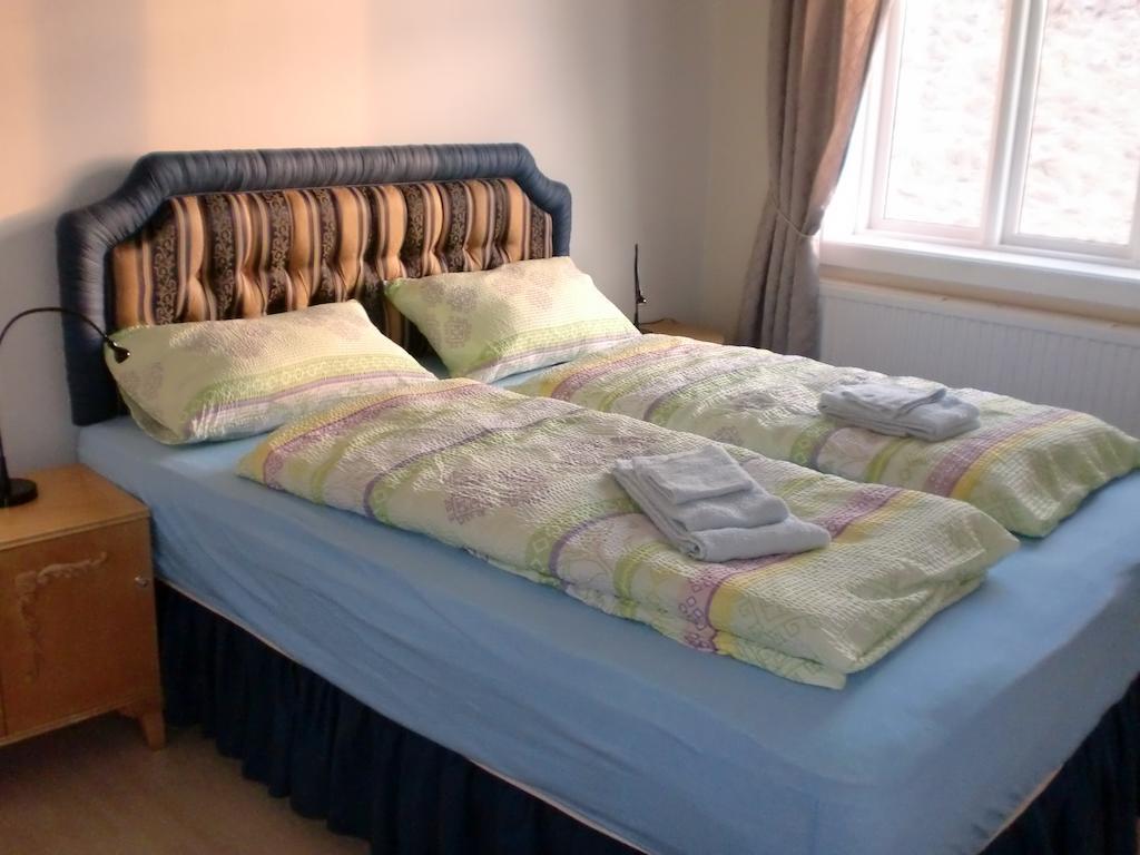 Guesthouse Tilraun Blonduos Rom bilde